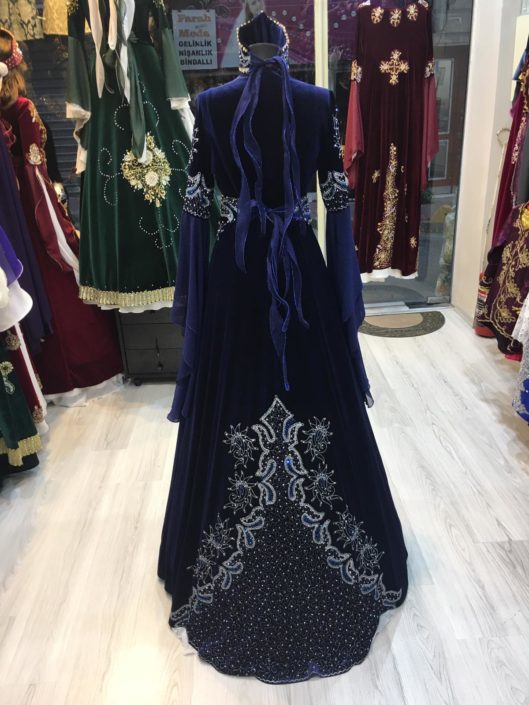 istanbul-kiralik-bindalli-lacivert-kadife-no2-2-529x705 İSTANBUL KİRALIK BİNDALLI MODELLERİ